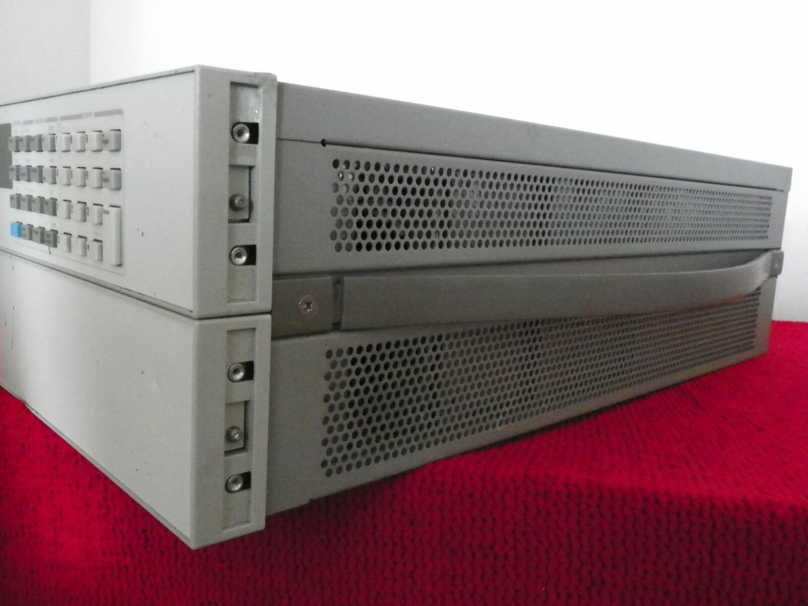 Agilent N3300A DC Electronic Load Mainframe (13 in stock) Agilent N3300A DC Electronic Load Mainframe (13 in stock)